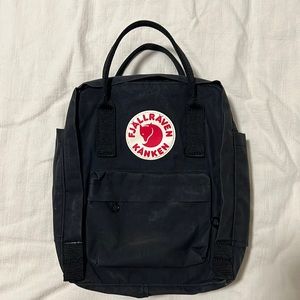 FJALLRAVEN KANKEN MINI BACKPACK